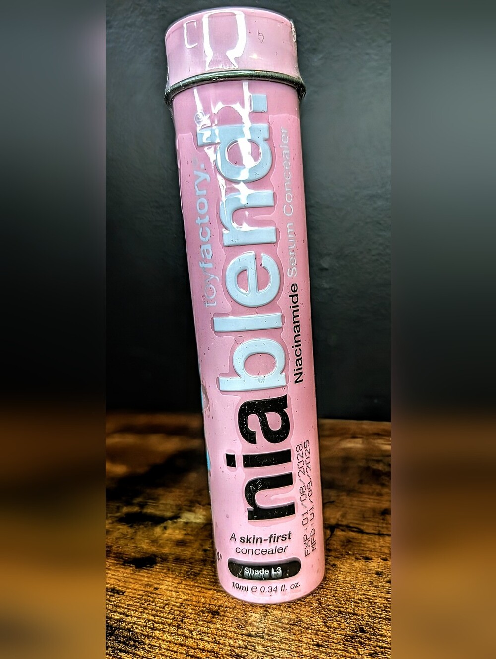 TOYFACTORY Niablend Serum Concealer.  Color: L3